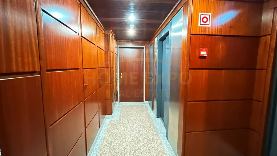 Apartamento T5 para Venda em Parque das Nações Foto 13