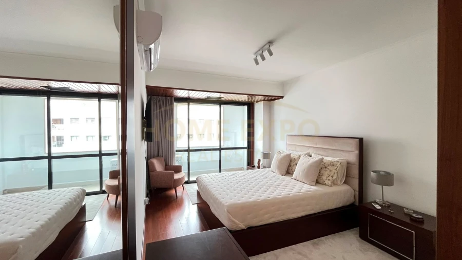 Apartamento T5 para Venda em Parque das Nações Foto 21