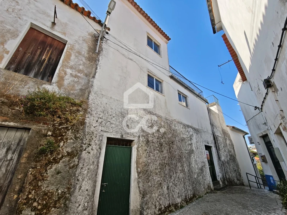 Moradia T2 para Venda em Torres Novas (São Pedro), Lapas e Ribeira Branca Foto 1