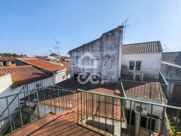 Moradia T2 para Venda em Torres Novas (São Pedro), Lapas e Ribeira Branca