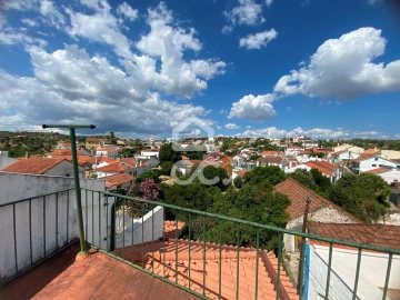 Moradia T2 para Venda em Torres Novas (São Pedro), Lapas e Ribeira Branca