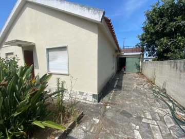 Terreno para Venda em São Domingos de Rana