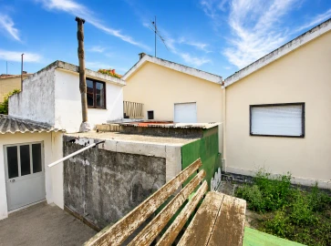 Terreno para Venda em São Domingos de Rana