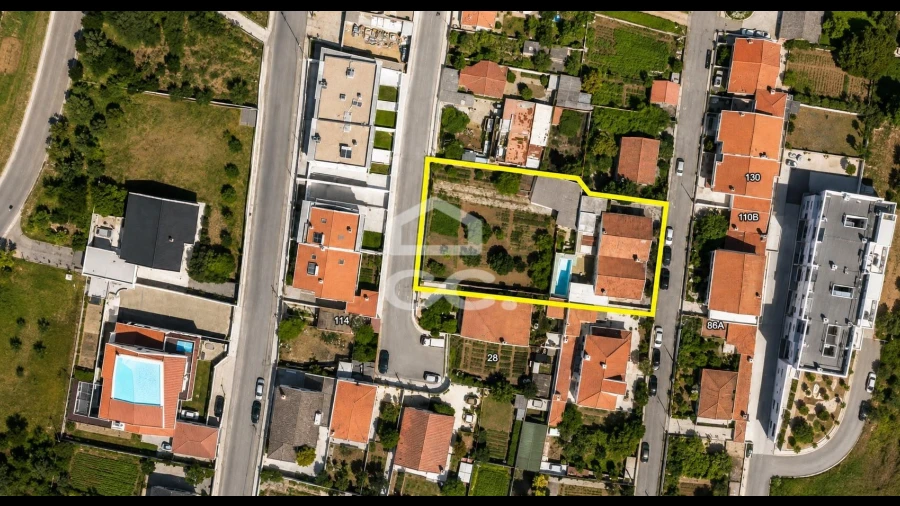 Terreno para Venda em São Domingos de Rana