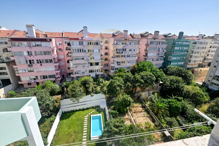 Apartamento T2 para Venda em Penha de França Foto 2