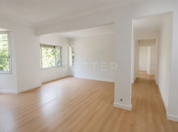 Apartamento T3 para Venda em Benfica