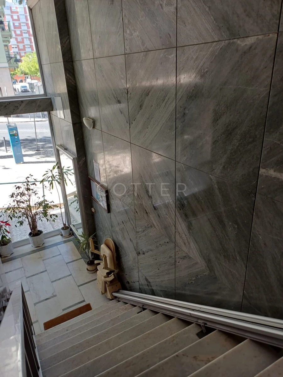 Apartamento T3 para Venda em Benfica Foto 11