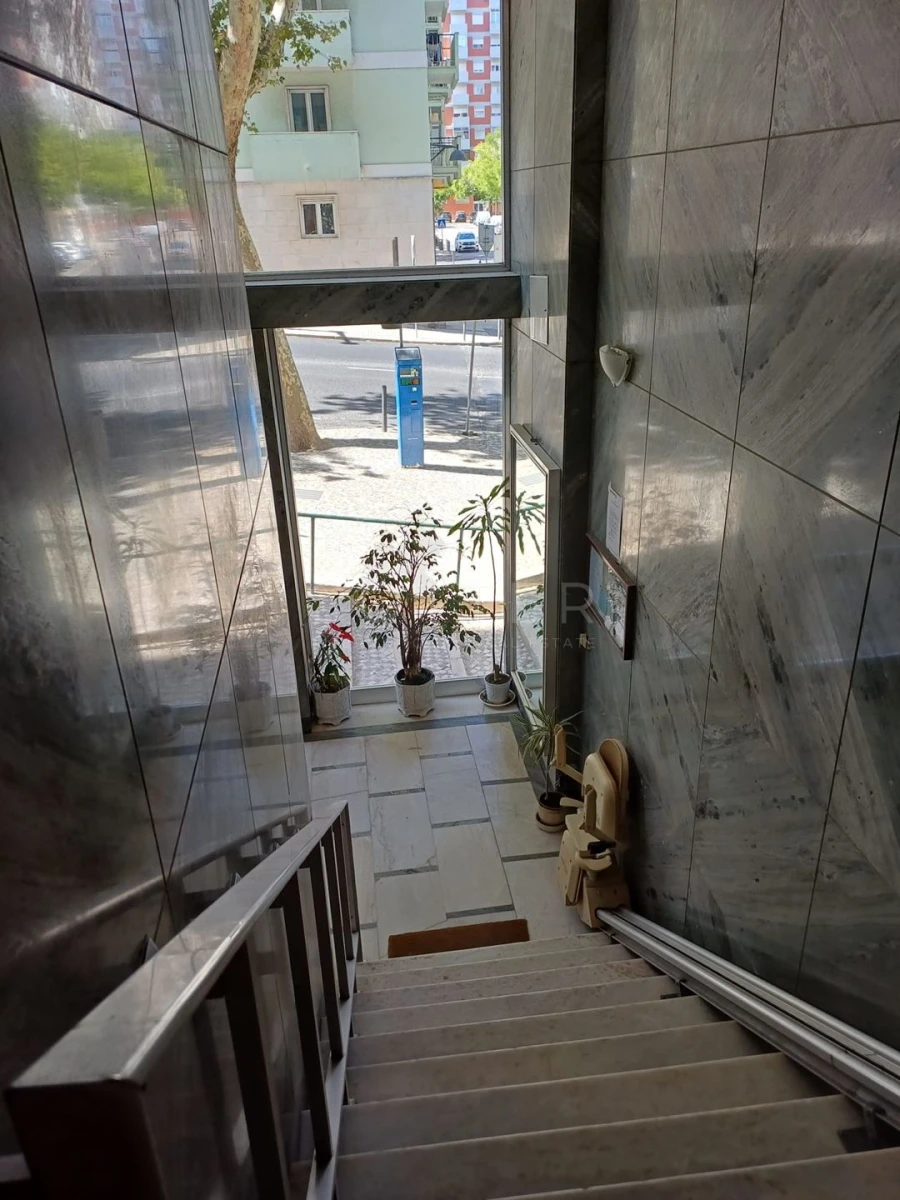Apartamento T3 para Venda em Benfica Foto 10