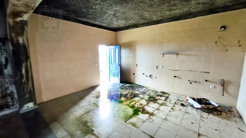 Moradia T6 para Venda em Cedros