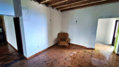 Moradia T6 para Venda em Cedros