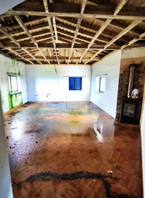 Moradia T6 para Venda em Cedros