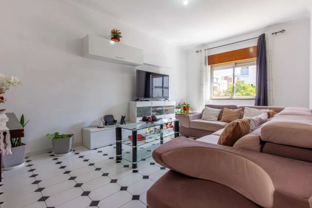 Apartamento T3 para Venda em Amora Foto 1