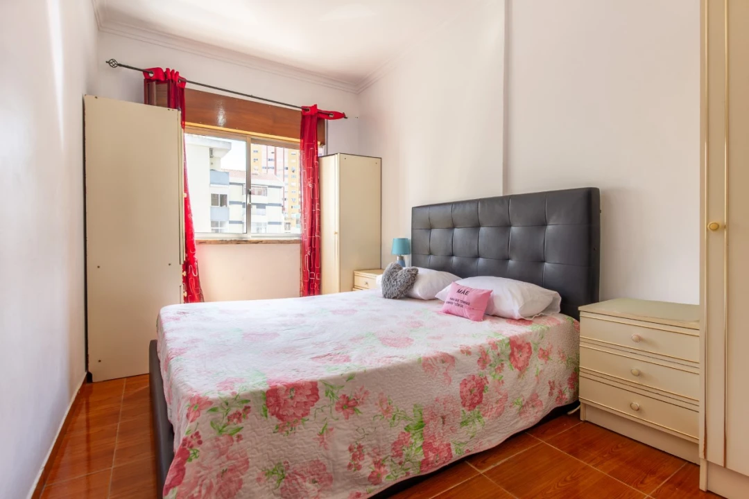 Apartamento T3 para Venda em Amora Foto 4