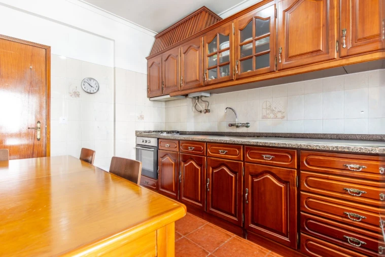 Apartamento T3 para Venda em Amora Foto 16