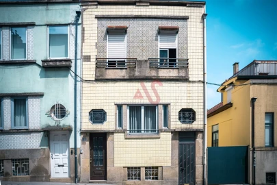 Moradia T6 para Venda em Campanhã