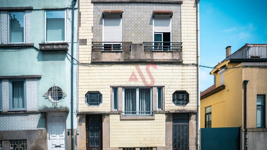 Moradia T6 para Venda em Campanhã