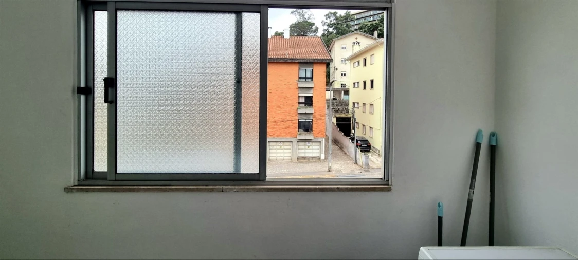 Apartamento T3 para Venda em Santo Antonio dos Olivais Foto 15
