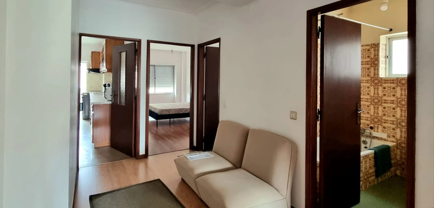 Apartamento T3 para Venda em Santo Antonio dos Olivais Foto 18