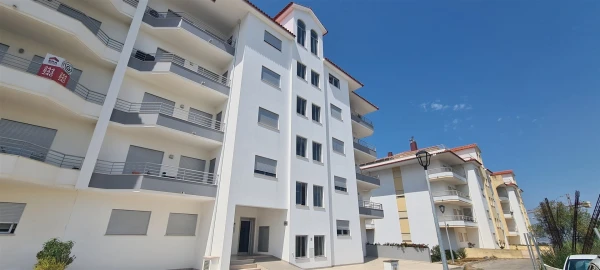 Apartamento T3 para Arrendamento em Leiria, Pousos, Barreira e Cortes
