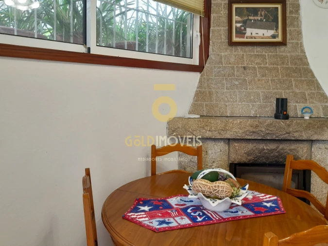 Moradia T4 para Arrendamento em Souselo Foto 7