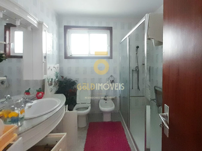 Moradia T4 para Arrendamento em Souselo Foto 11