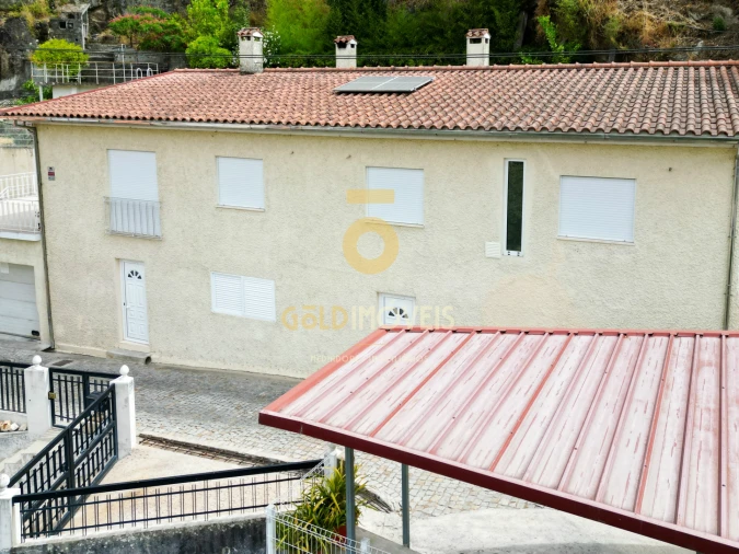Moradia T4 para Arrendamento em Souselo Foto 23