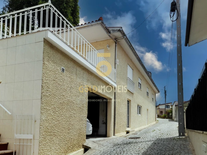 Moradia T4 para Arrendamento em Souselo Foto 3