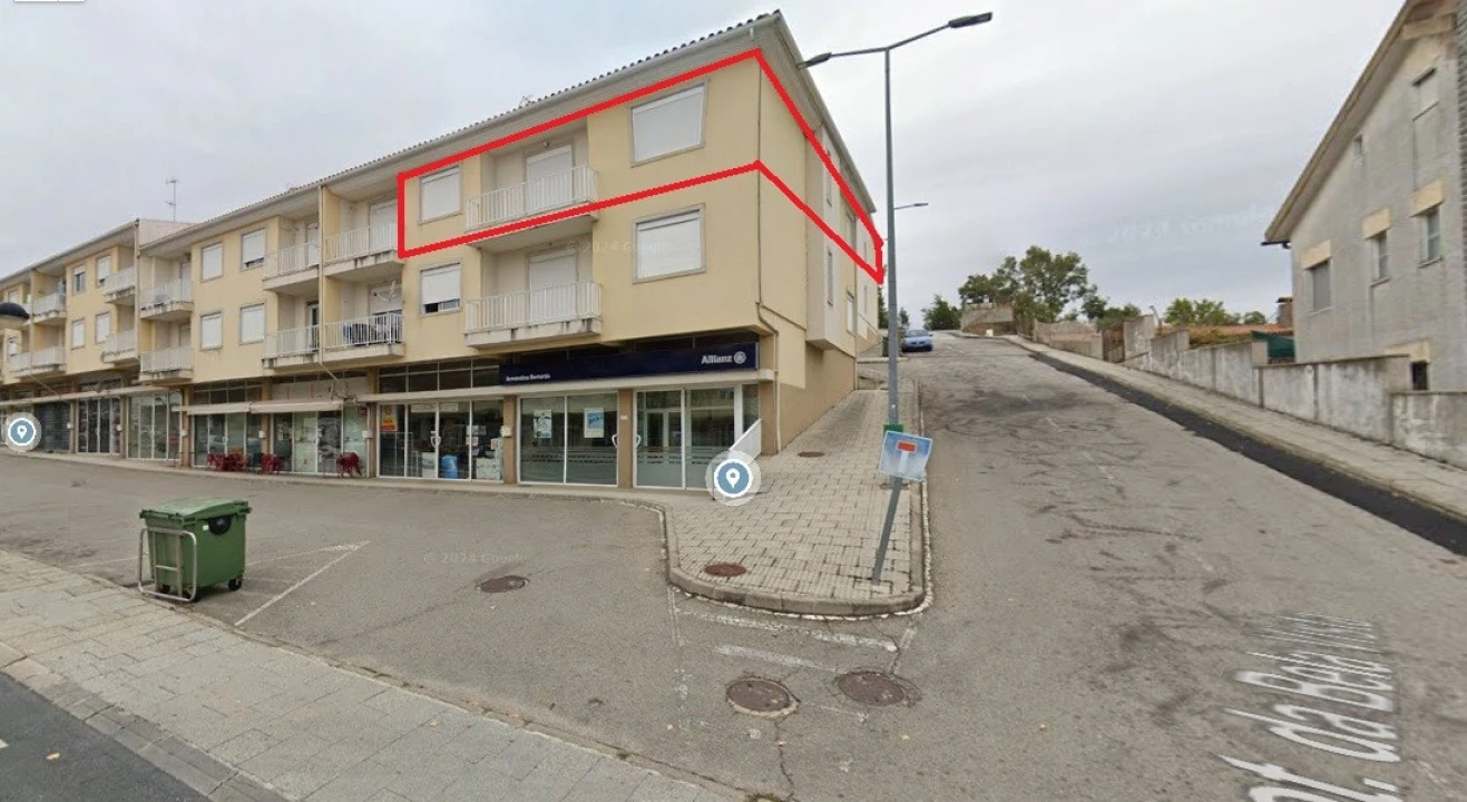 Apartamento T3 para Venda em Miranda do Douro Foto 1