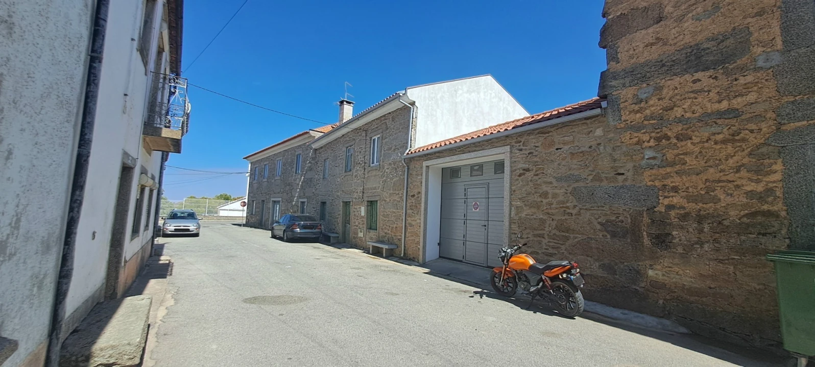 Moradia T4 para Venda em Sendim e Atenor Foto 2