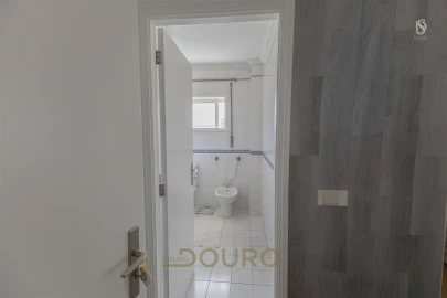 Apartamento T2 para Venda em Rebordosa