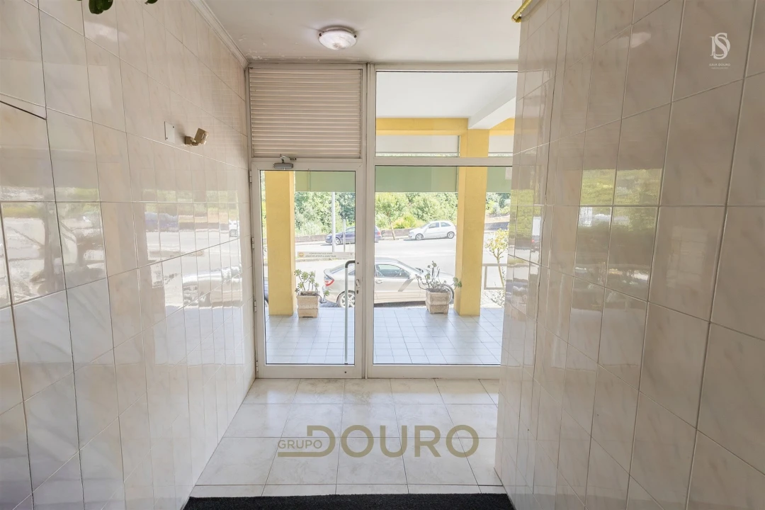 Apartamento T2 para Venda em Rebordosa Foto 28