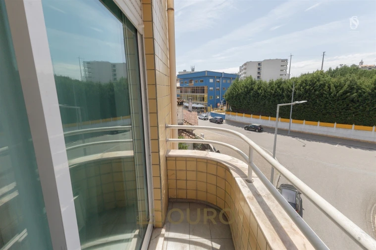 Apartamento T2 para Venda em Rebordosa Foto 26