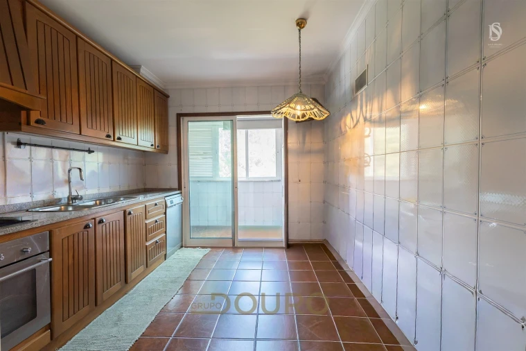 Apartamento T2 para Venda em Rebordosa Foto 7