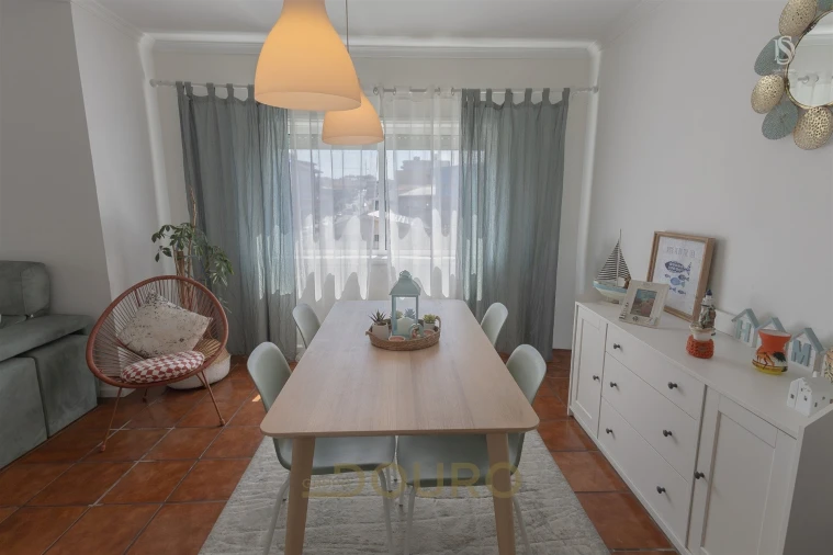 Apartamento T2 para Venda em Rebordosa Foto 3