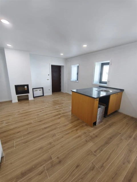 Moradia T2 para Venda em São Lourenço do Bairro