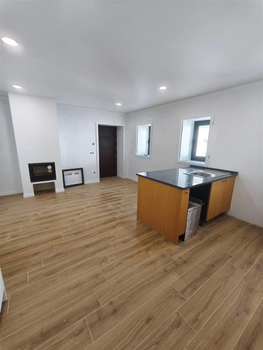 Moradia T2 para Venda em São Lourenço do Bairro Foto 17