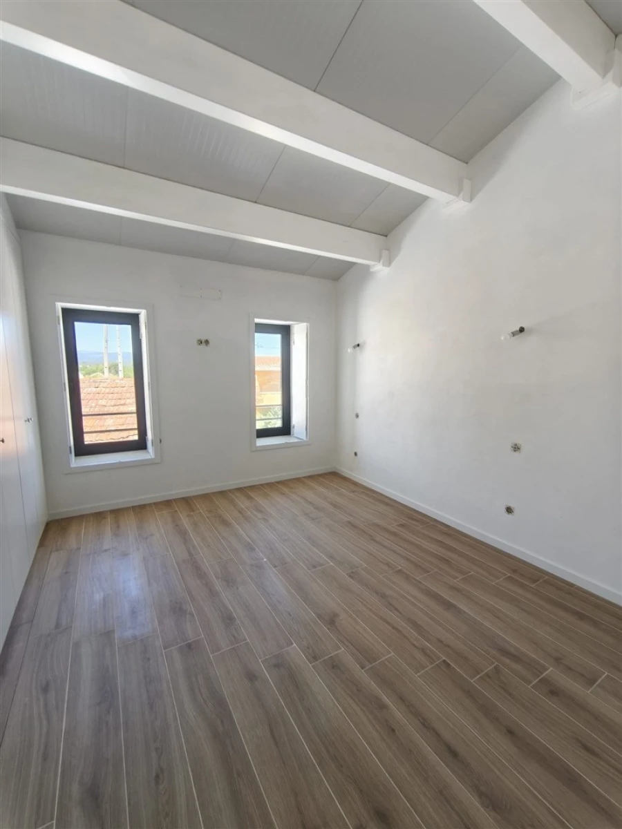 Moradia T2 para Venda em São Lourenço do Bairro Foto 30