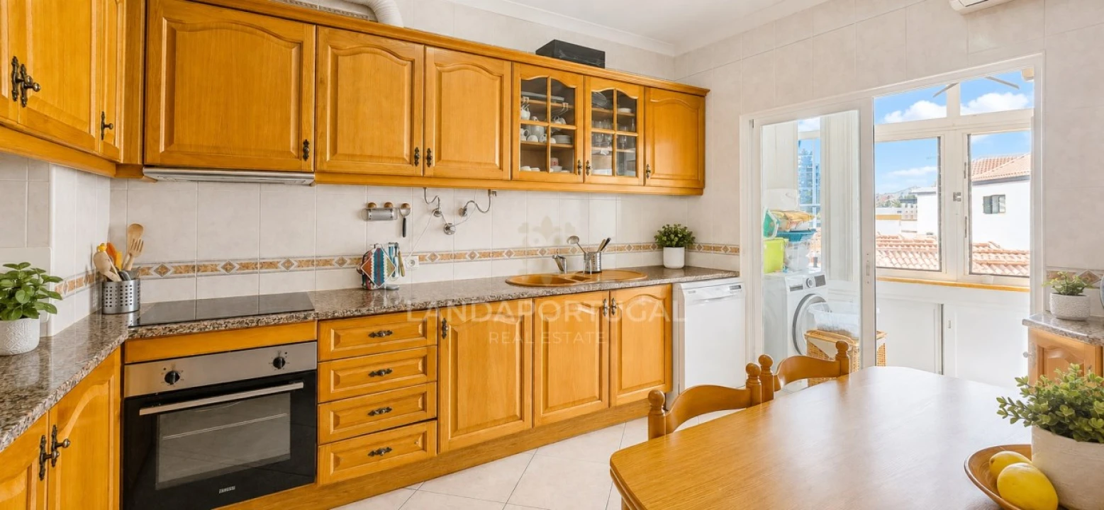 Apartamento T3 para Venda em Tavira (Santa Maria e Santiago) Foto 6
