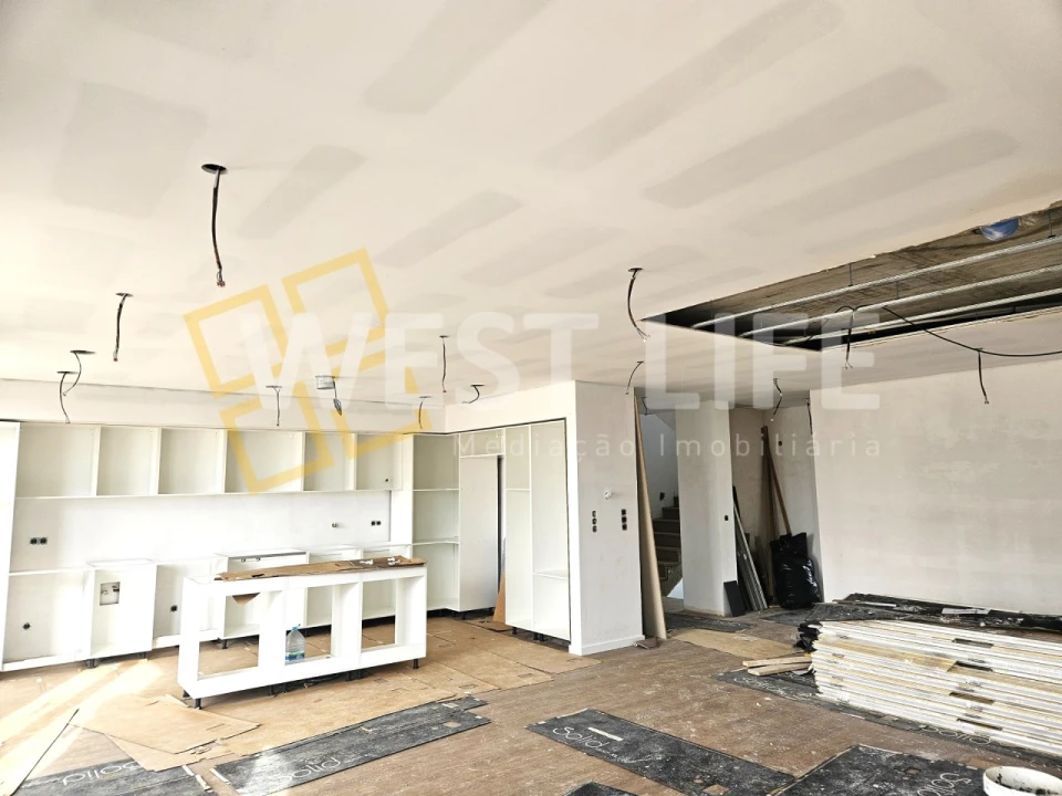 Moradia T4 para Venda em Mafra Foto 1