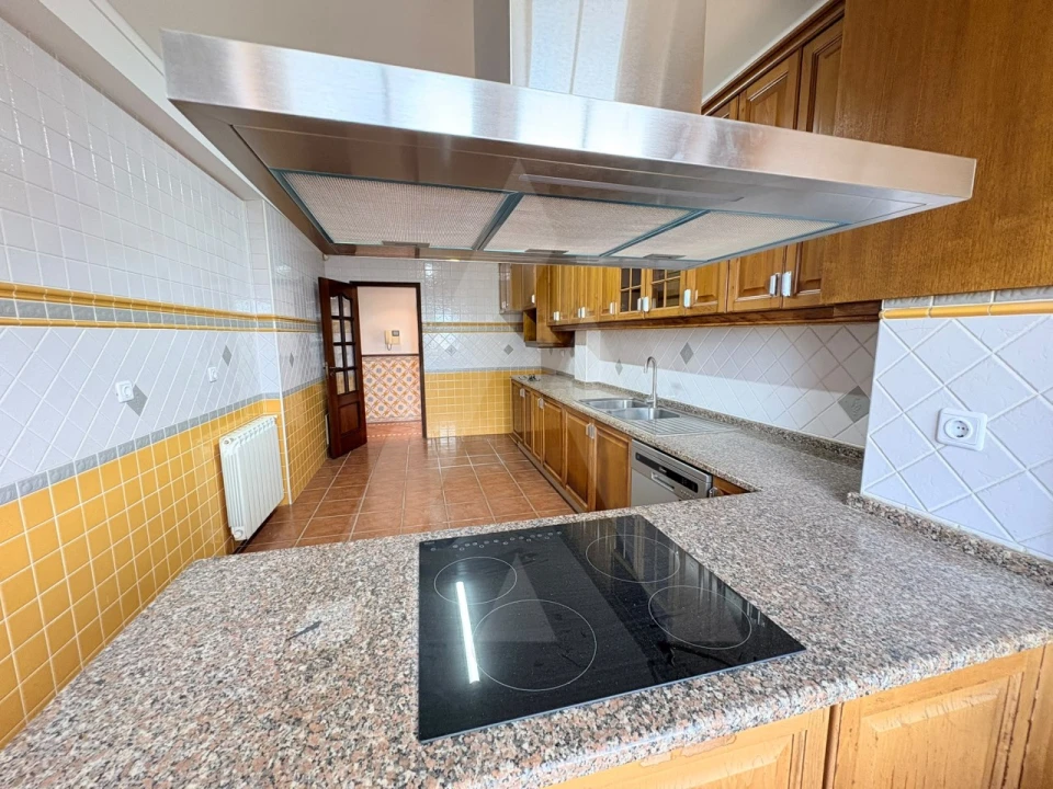 Apartamento T3 para Venda em São Bernardo Foto 2