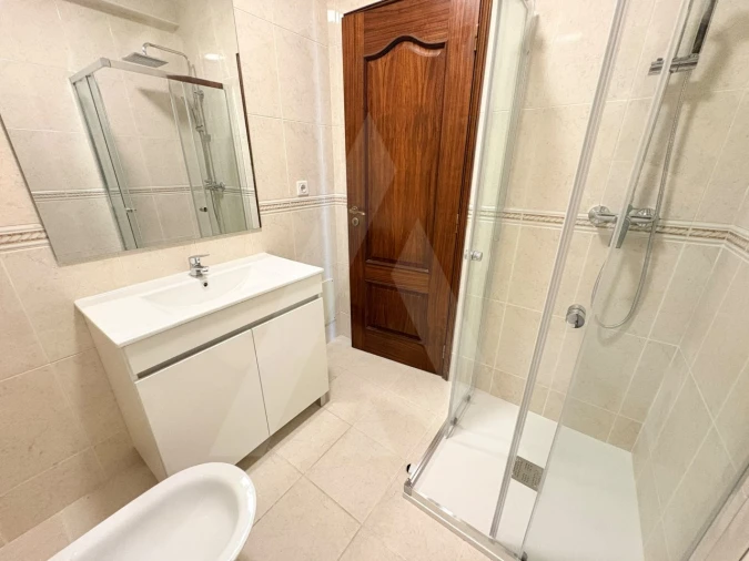 Apartamento T3 para Venda em São Bernardo Foto 19