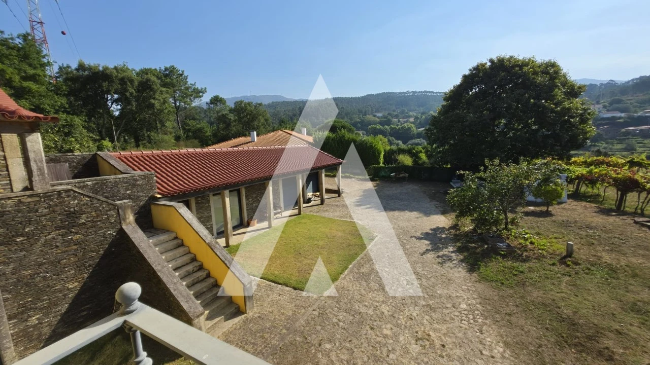Moradia T5 para Venda em Gondar e Orbacém Foto 32
