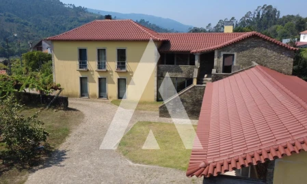 Moradia T5 para Venda em Gondar e Orbacém