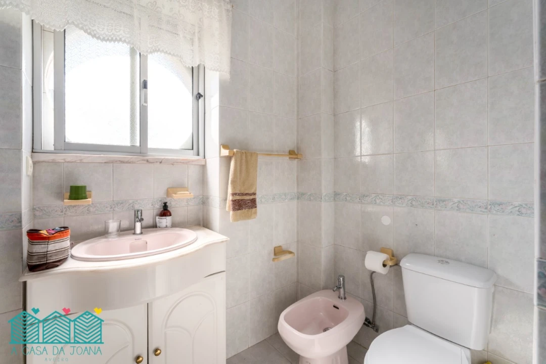 Apartamento T2 para Venda em Campolide Foto 14
