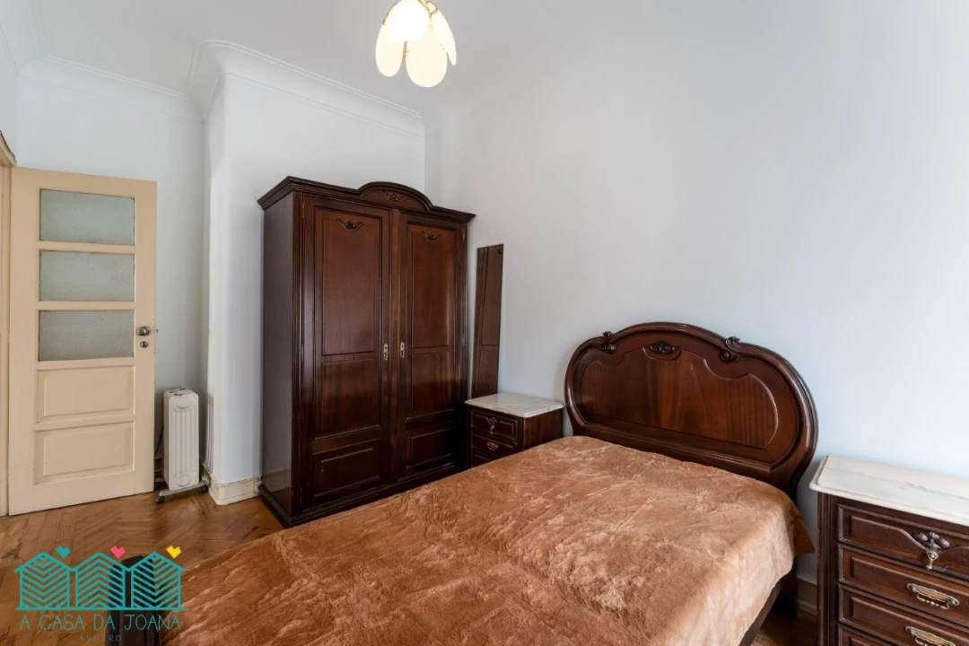 Apartamento T2 para Venda em Campolide Foto 18