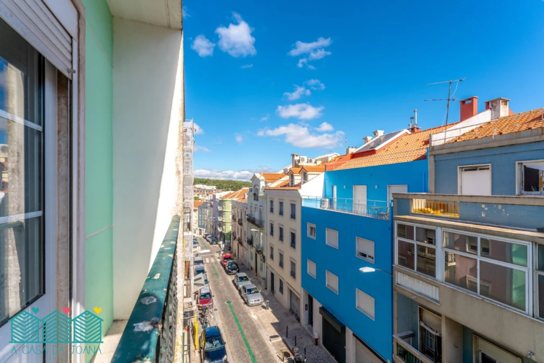 Apartamento T2 para Venda em Campolide Foto 22