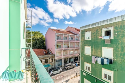 Apartamento T2 para Venda em Campolide