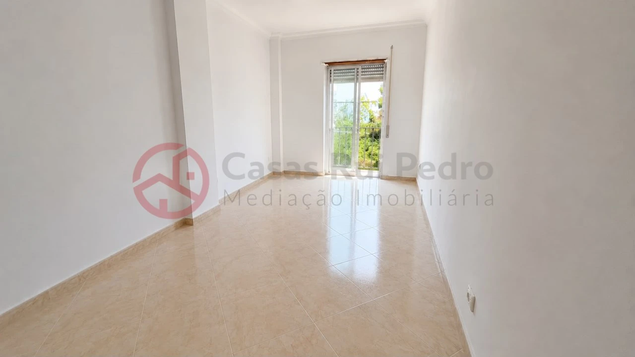 Apartamento T2 para Venda em Aljezur Foto 8