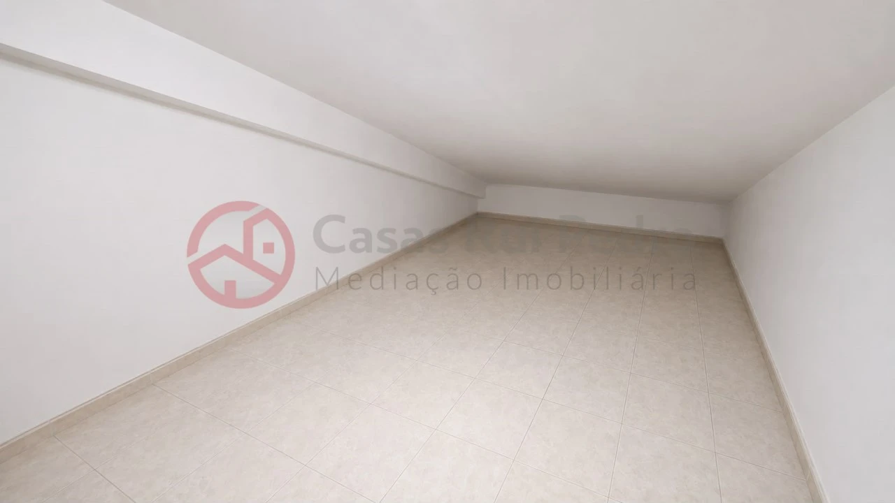 Apartamento T2 para Venda em Aljezur Foto 10