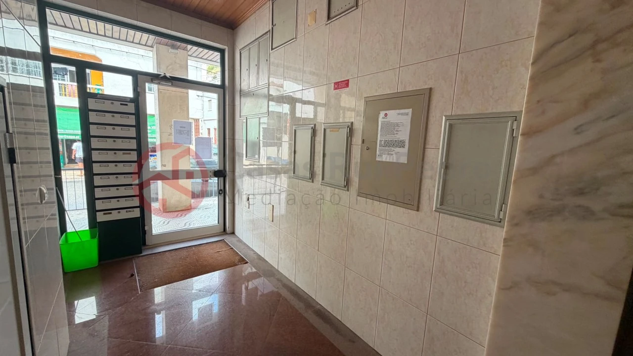 Apartamento T2 para Venda em Aljezur Foto 14